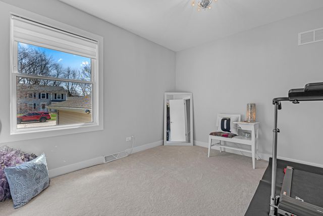 1613 Fairway Lane, Naperville, IL 60565