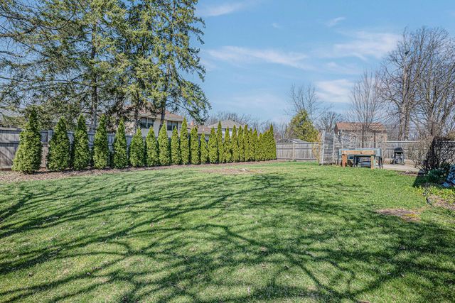 1613 Fairway Lane, Naperville, IL 60565