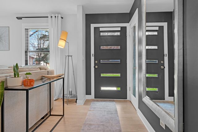 1613 Fairway Lane, Naperville, IL 60565