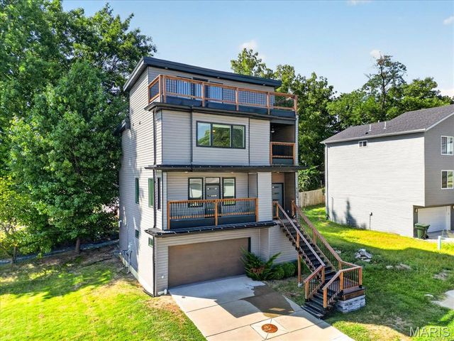 1629 Forest Avenue, St Louis, MO 63139