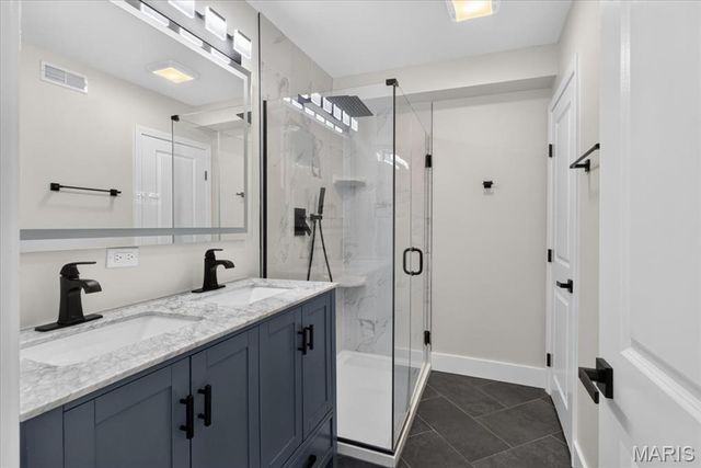1629 Forest Avenue, St Louis, MO 63139