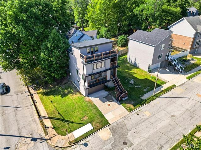 1629 Forest Avenue, St Louis, MO 63139