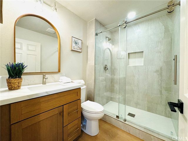 23247 Villena, Mission Viejo, CA 92692