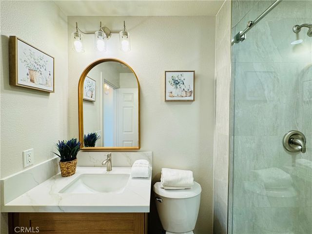 23247 Villena, Mission Viejo, CA 92692