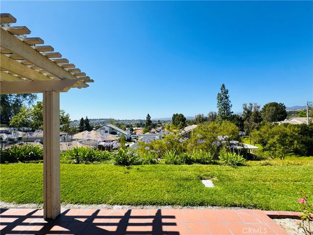 23247 Villena, Mission Viejo, CA 92692