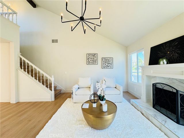 23247 Villena, Mission Viejo, CA 92692