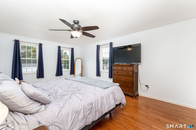 41 Wadsworth Street, Glastonbury, CT 06033
