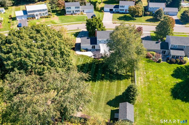 41 Wadsworth Street, Glastonbury, CT 06033