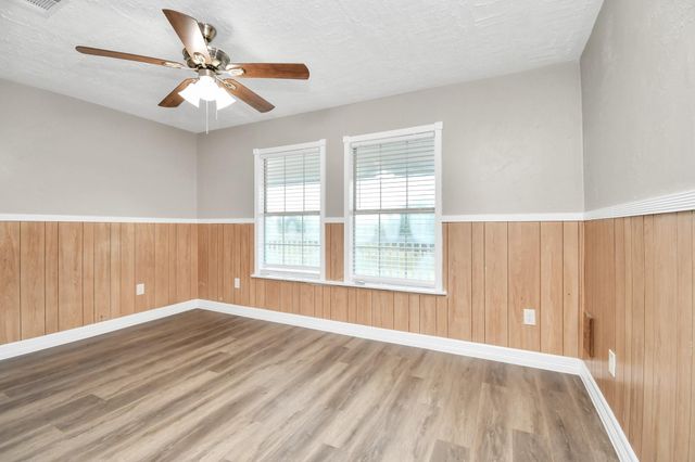 11214 Fm 442, Boling, TX 77420