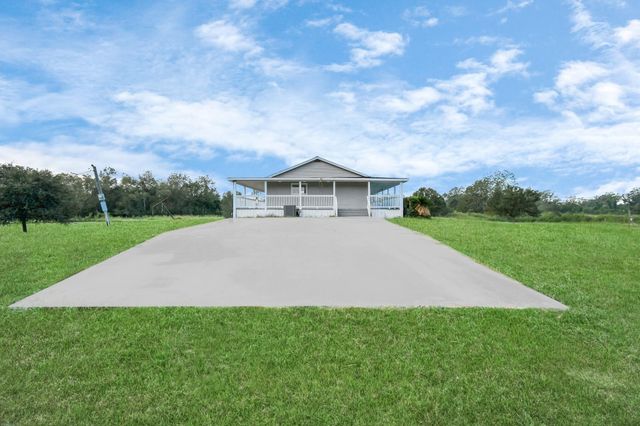 11214 Fm 442, Boling, TX 77420