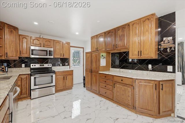 13575 Mercedes, Redford Charter Township, MI 48239