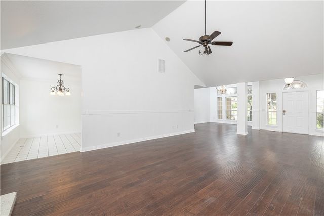 1760 N Glenbrook Place, Fayetteville, AR 72701