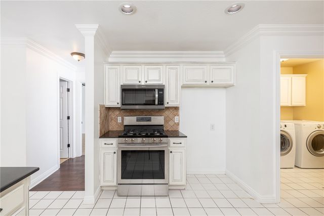 1760 N Glenbrook Place, Fayetteville, AR 72701