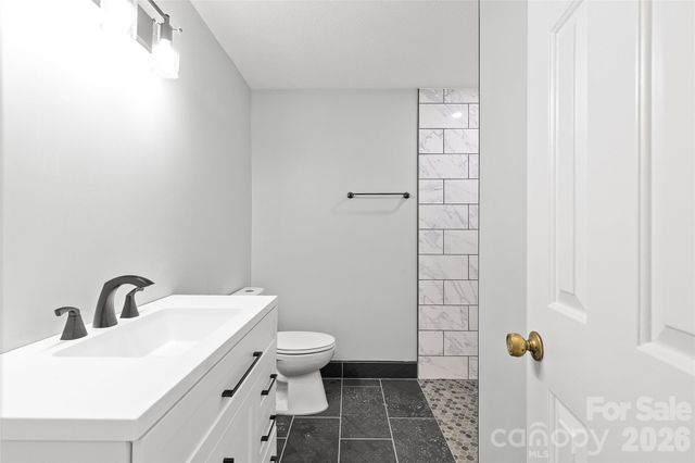 2004 Fountain Lane, Stanley, NC 28164