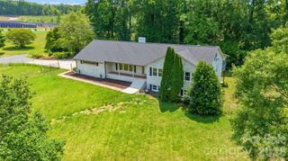 2004 Fountain Lane, Stanley, NC 28164