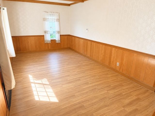 36 Plummer Ave, Lowell, MA 01852