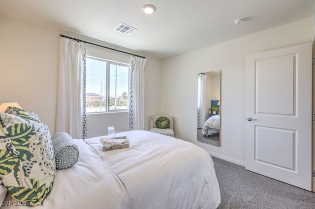 2630 Blue Dawn Falls Ave Street 135, North Las Vegas, NV 89081