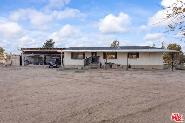 6677 Maricopa Road, Phelan, CA 92371
