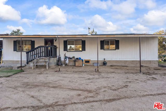 6677 Maricopa Road, Phelan, CA 92371