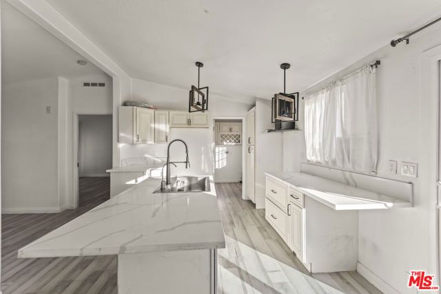 6677 Maricopa Road, Phelan, CA 92371