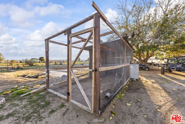 6677 Maricopa Road, Phelan, CA 92371