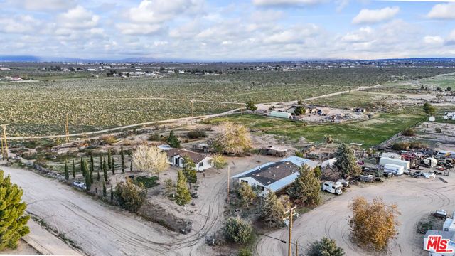 6677 Maricopa Road, Phelan, CA 92371