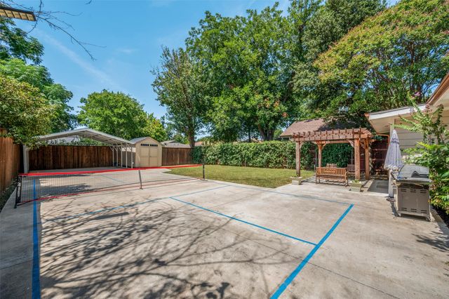 5223 Denton Drive, Dallas, TX 75235