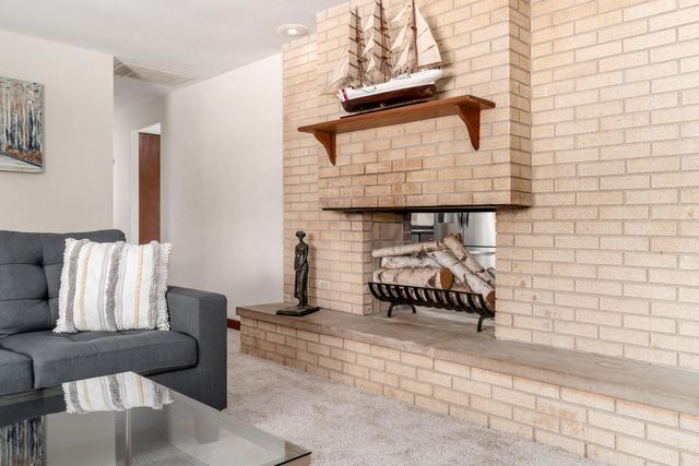 6863 Gilette Drive, Reynoldsburg, OH 43068