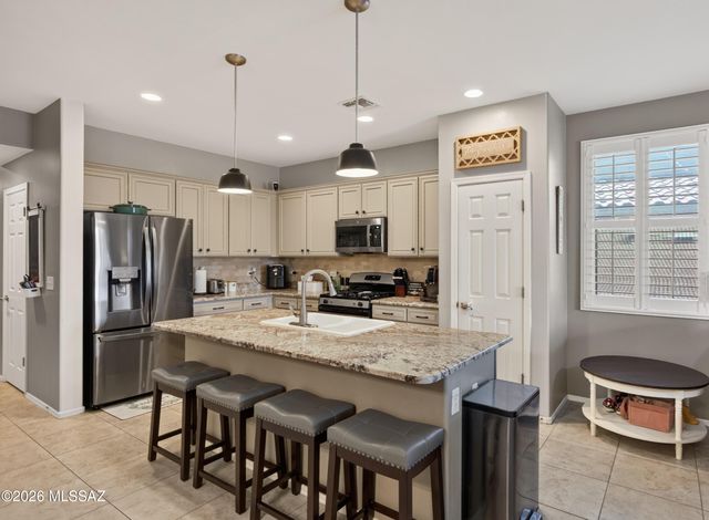 10387 S High Bluff Drive, Vail, AZ 85641