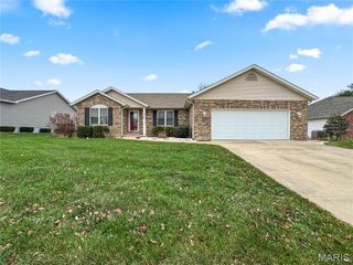 417 Mockingbird Lane, Waterloo, IL 62298