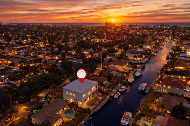 2360 NE 49th Street, Lighthouse Point, FL 33064