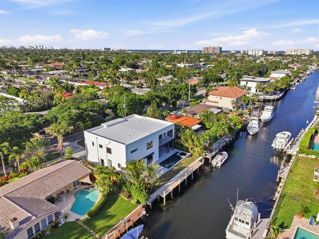 2360 NE 49th Street, Lighthouse Point, FL 33064