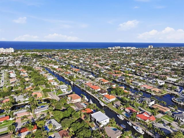 2360 NE 49th Street, Lighthouse Point, FL 33064