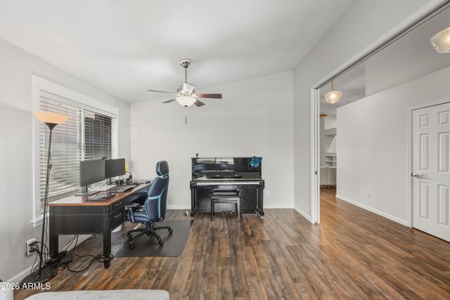 824 W COOLEY Drive, Gilbert, AZ 85233