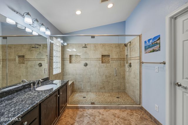 824 W COOLEY Drive, Gilbert, AZ 85233