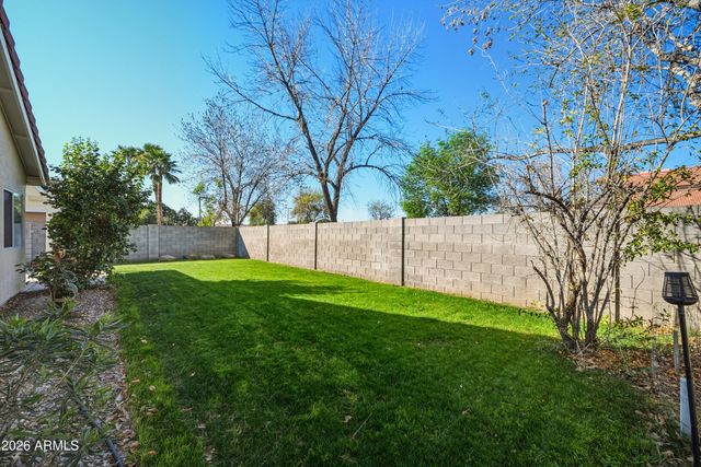 824 W COOLEY Drive, Gilbert, AZ 85233