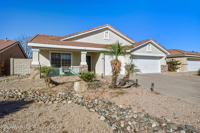 824 W COOLEY Drive, Gilbert, AZ 85233