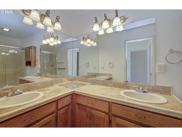 13210 Se 27TH St, Vancouver, WA 98683