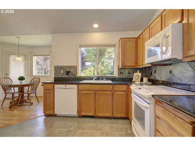 13210 Se 27TH St, Vancouver, WA 98683
