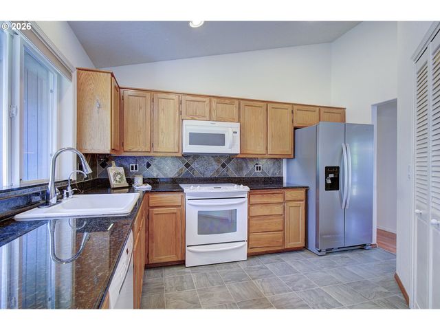 13210 Se 27TH St, Vancouver, WA 98683