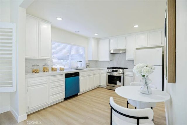 2301 W Manly, Santa Ana, CA 92704