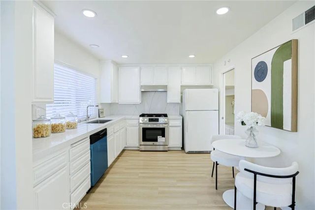 2301 W Manly, Santa Ana, CA 92704