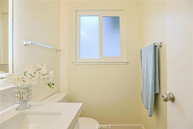 2301 W Manly, Santa Ana, CA 92704