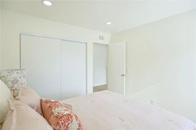 2301 W Manly, Santa Ana, CA 92704