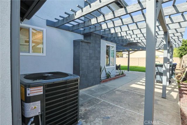 2301 W Manly, Santa Ana, CA 92704