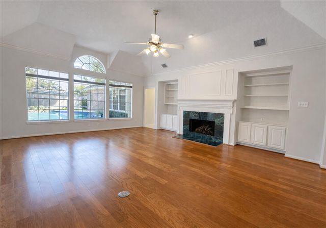 3811 W Pine Brook Way, Houston, TX 77059