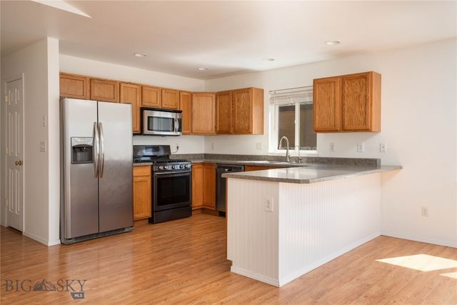 562 N River Rock Drive, Belgrade, MT 59714