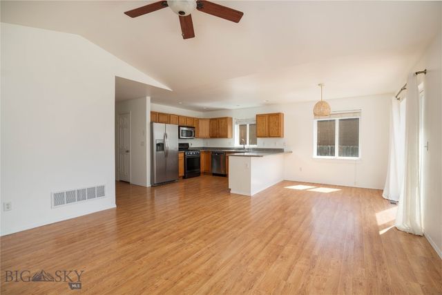 562 N River Rock Drive, Belgrade, MT 59714