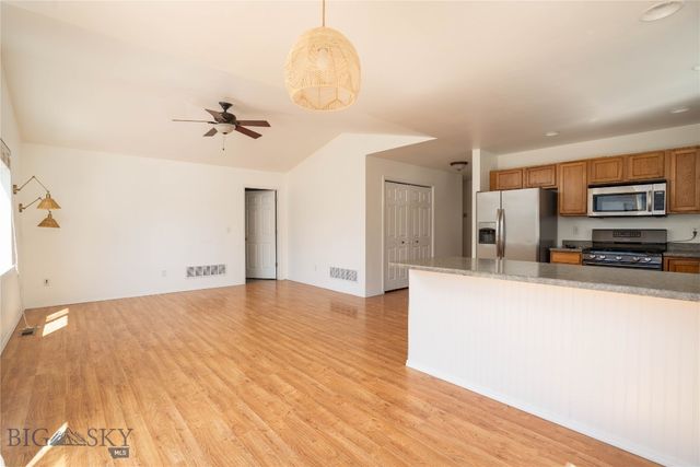 562 N River Rock Drive, Belgrade, MT 59714