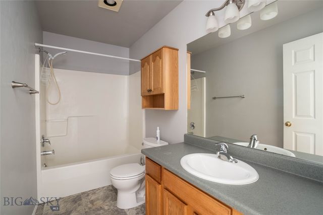 562 N River Rock Drive, Belgrade, MT 59714